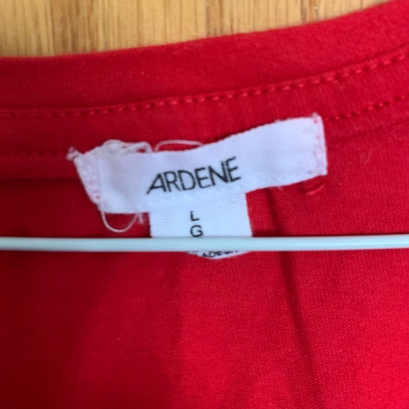 2 TSHIRTS BUNDLE PRICE - Picture 5 of 6